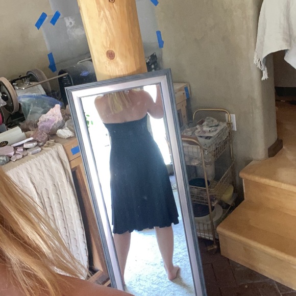 Black Convertible skirt and strapless dress. - Picture 5 of 7